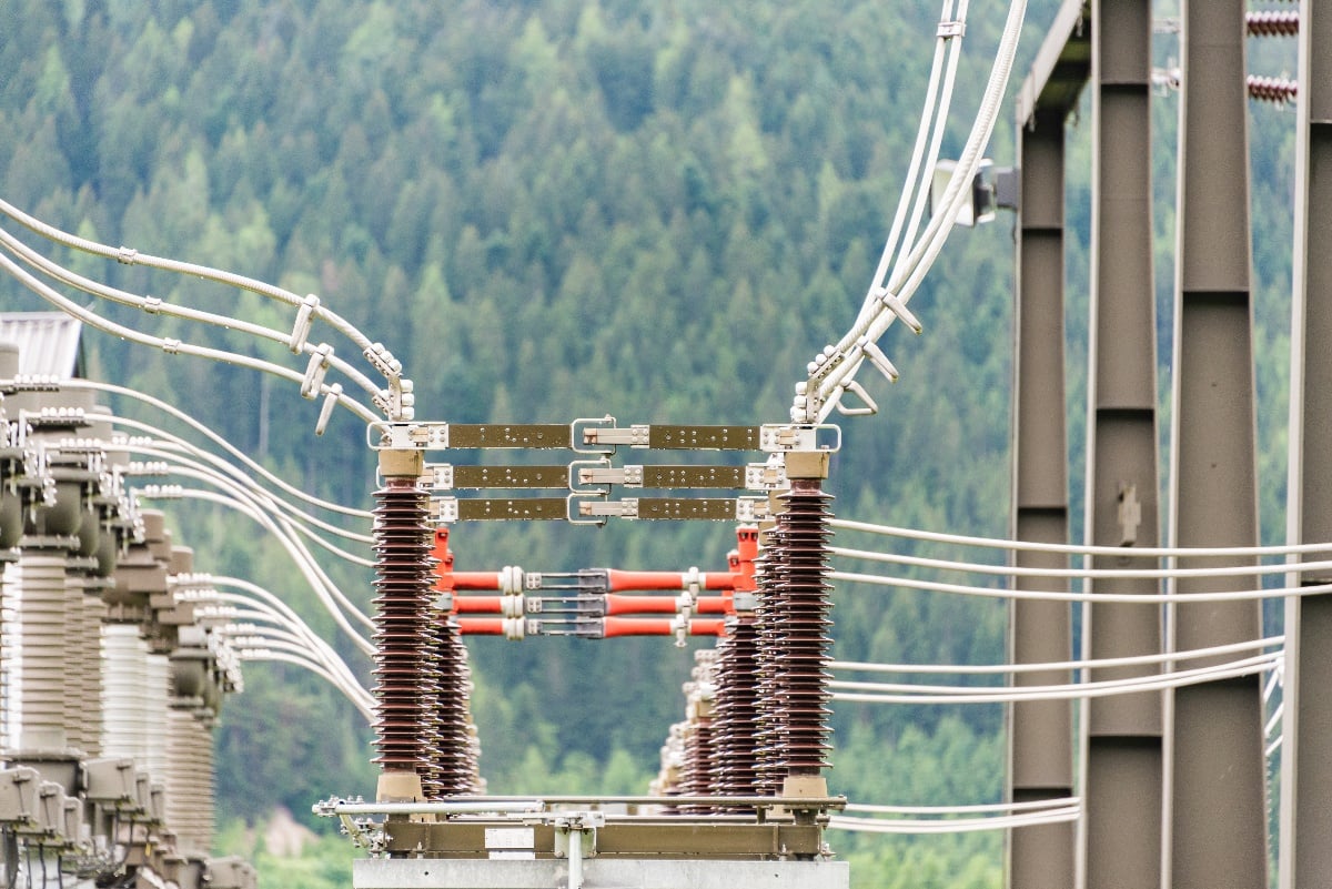 Harnessing the Strength and Flexibility of FRP in Busbar Insulator Design